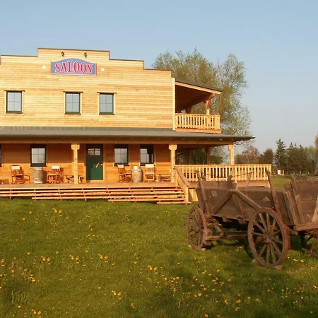 Ferienhaus Horse Ranch Neuendorf (Saal)